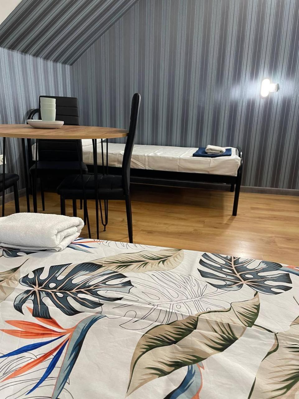 Vip Hostel Mukacheve Luaran gambar