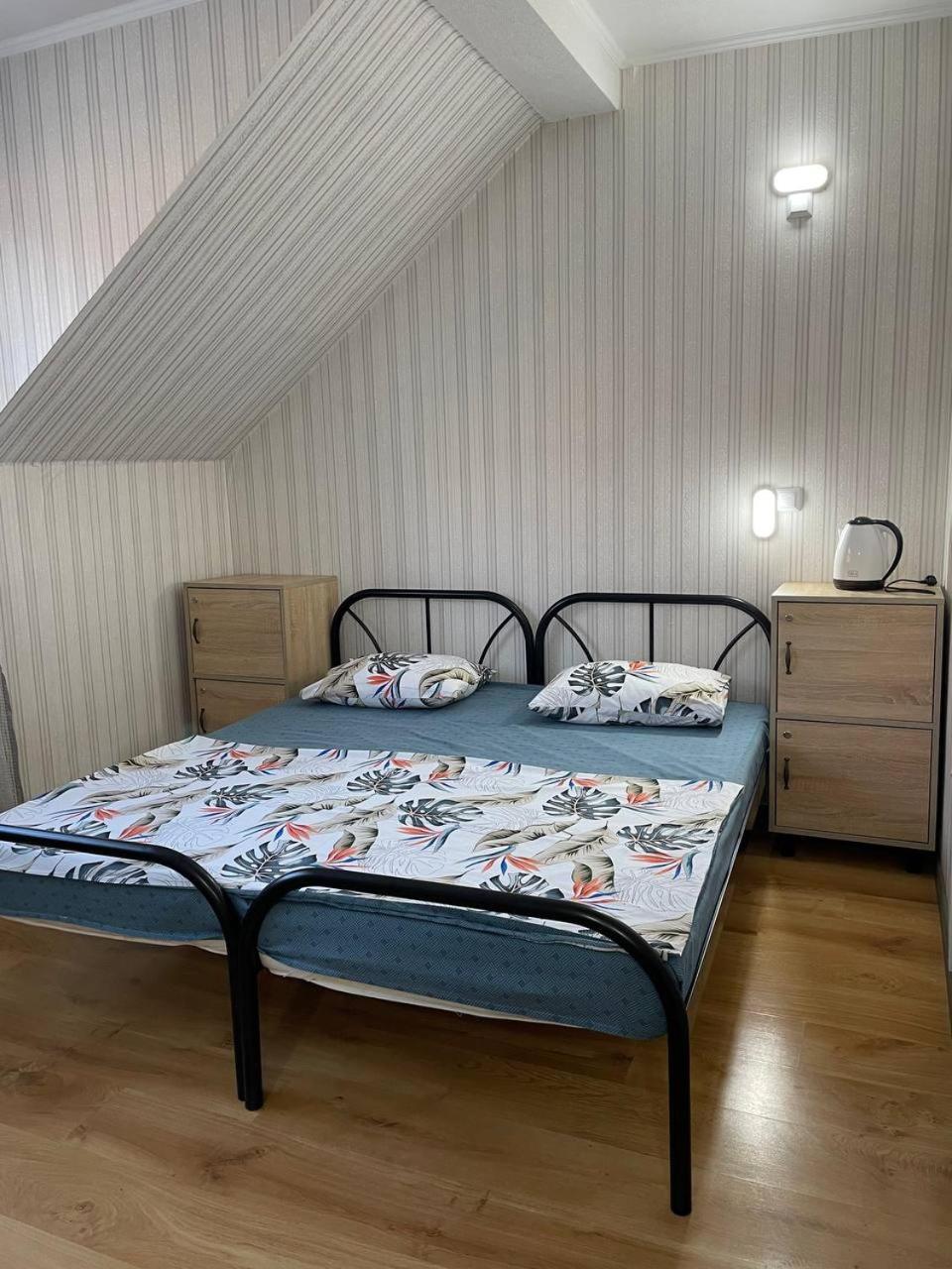 Vip Hostel Mukacheve Luaran gambar